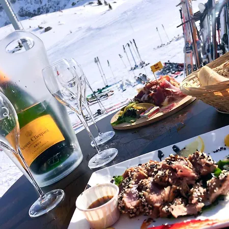 5 Star Flat - 6 People - Arc 1950 - Ski-In Ski-Out - Sun - View - Spa * בור סן מוריס